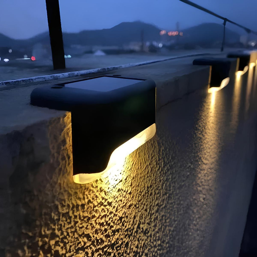 מנורת LED סולארית עוצמתית במיוחד לחוץ 